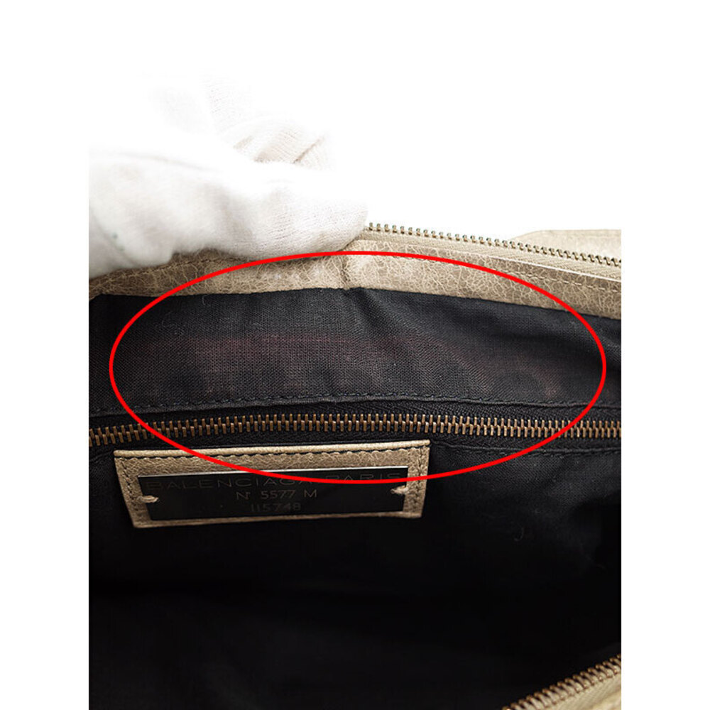 Balenciaga The City Leather Shoulder Bag - Picture 5 of 9